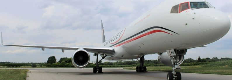 Canada’s Cargojet wet leases B737-400(SF)